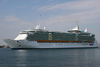 Liberty-of-the-Seas-26-Apr-2007.jpg (68394 bytes)